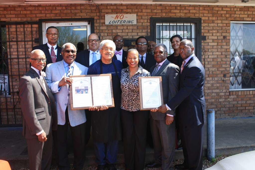 Mississippi legislators presented resolutions to Bully’s soul food restaurant Tuesday.  PHOTOS BY SHANDERIA K. POSEY