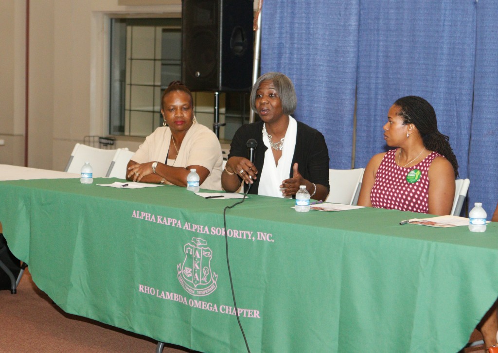 Panelists Tasha Smith, licensed Family Therapist, Marion Counseling Services; and Christiane Williams, corrections chair, City of Jackson Reentry Task Force Corrections Committee, discuss various issues regarding mental illness and the minority community.